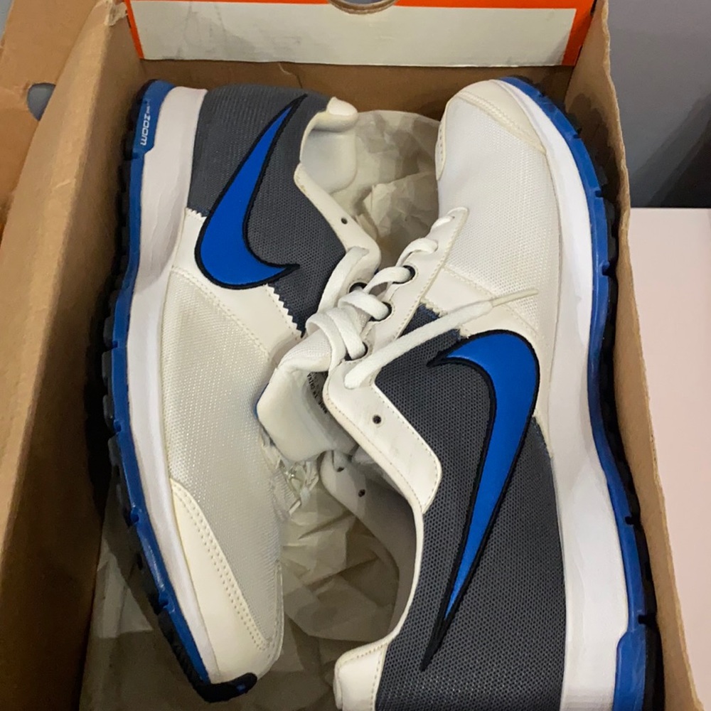 Nike air zoom 2007 size 11